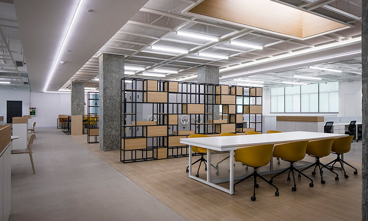 審美在線的上海辦公室個性裝修設計方案